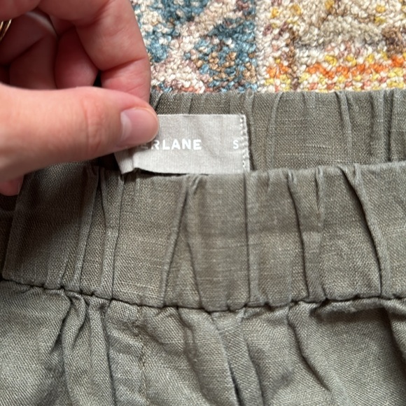Everlane linen boxer style shorts - Picture 2 of 7